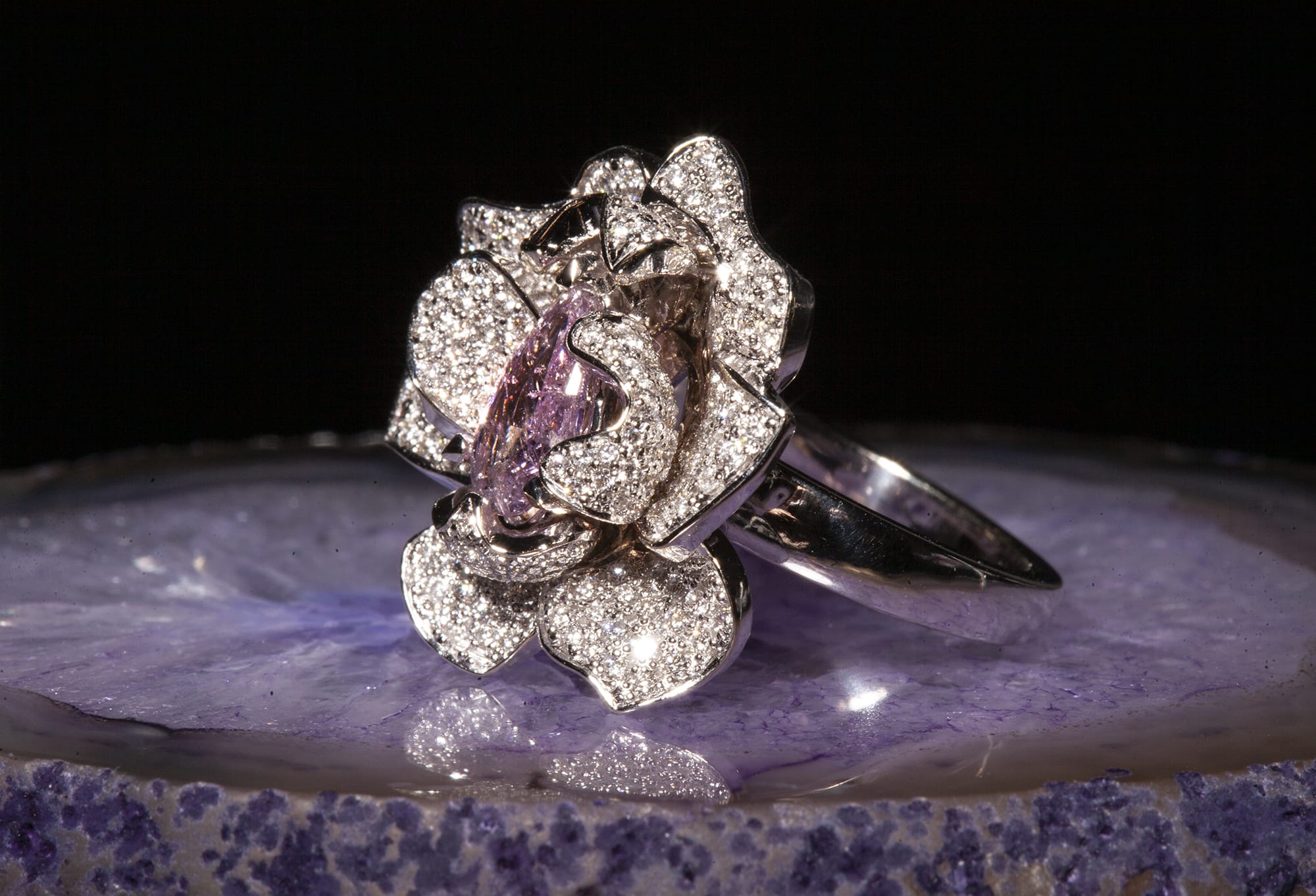 ROYAL ANTWERP JEWEL creation — pink diamond ring